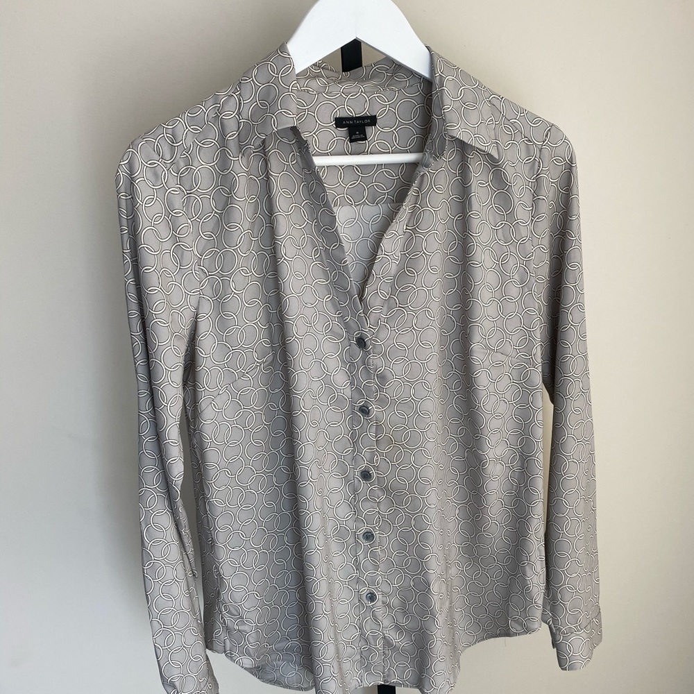 Ann Taylor Silver Rings Blouse